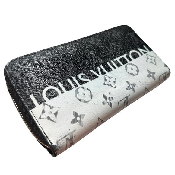 Authentic Louis Vuitton Eclipse Split White & Gray Monogram Leather Zippy Wallet - Picture 14 of 14